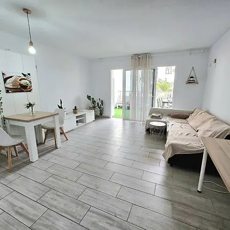 Con Piscina A 500m De La Playa Apartment *